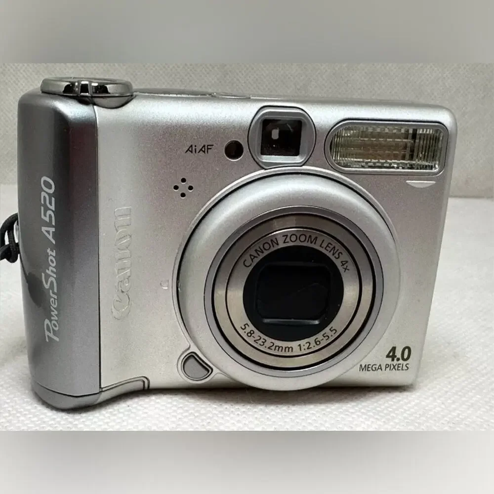 Canon Power Shot A520 Camera in Excellent Preloved Condition w Original Box.